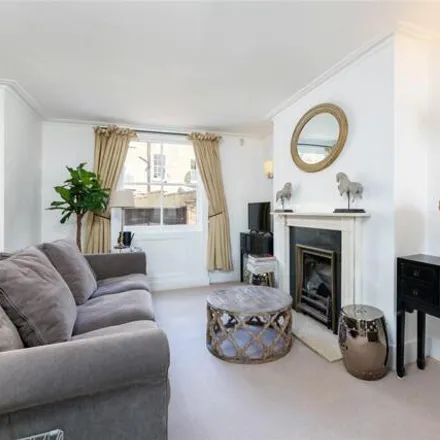 Image 2 - 17 Tryon Street, London, SW3 3LH, United Kingdom - House for sale