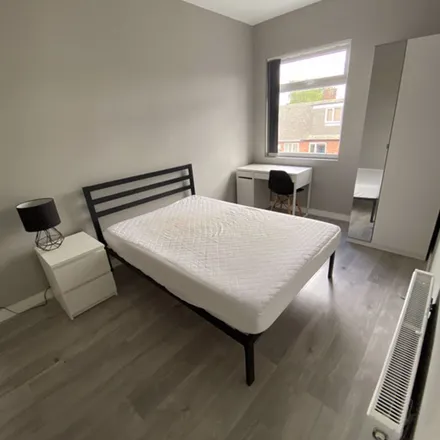Rent this 7 bed apartment on Thornycroft Road in Liverpool, L15 0EN
