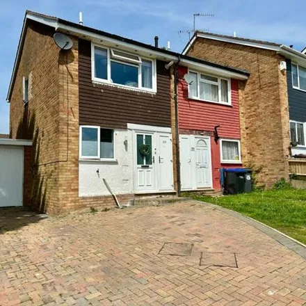 Buy this 2 bed house on St John's Avenue in Boughton, NN2 8SS