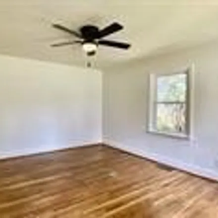 Image 3 - 648 Linfield Drive, Durham, NC 27701, USA - House for rent