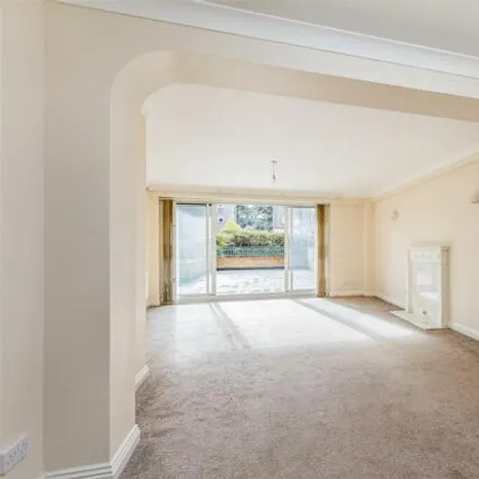 Image 4 - 31-73 Keverstone Court, Manor Road, Bournemouth, BH1 3EZ, United Kingdom - Apartment for sale