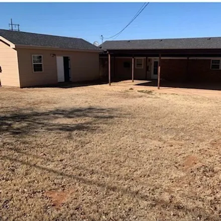 Image 7 - 710 East Alabama Avenue, Sweetwater, TX 79556, USA - House for sale
