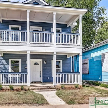 Buy this 3 bed house on 1008 East 38th Street in Savannah, GA 31401