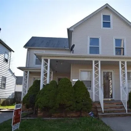 Rent this 3 bed house on 42 Lincoln Street in South River, NJ 08882