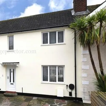 Buy this 3 bed townhouse on Willow Close in Blackbrook, London