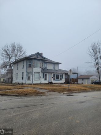 Rent this 4 bed house on 1907 7th Street in Emmetsburg, IA 50536