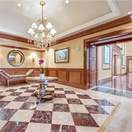 Image 3 - Turnberry Place Tower I, Elvis Presley Boulevard, Winchester, NV 89169, USA - House for sale
