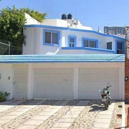 Buy this 4 bed house on Calle Nogal in Delegación Epigmenio González, 76140 Querétaro