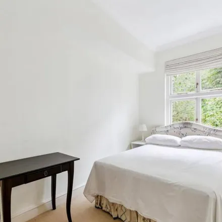 Rent this 2 bed apartment on 1-16 Grove End Road in London, NW8 9RY