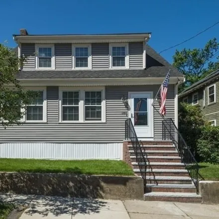 Rent this 5 bed house on 180 Manthorne Road in Boston, MA 02467