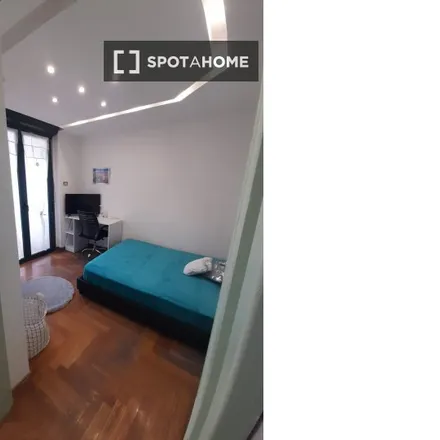 Rent this 6 bed room on Cantone 7 in Via Carlo Armellini, 32