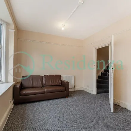 Rent this 2 bed apartment on Café Havana in 93 Upper Tooting Road, London
