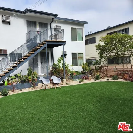 Rent this 2 bed house on 1427 Franklin Street in Santa Monica, CA 90404