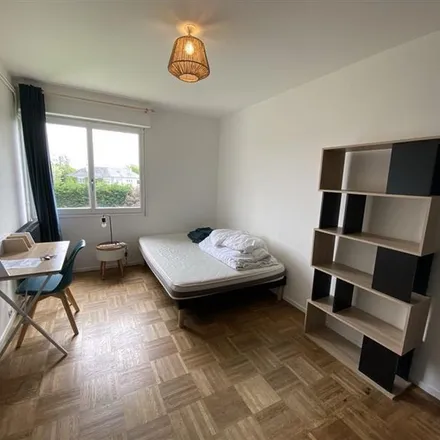 Rent this 1 bed apartment on 90 Rue Dupetit-Thouars in 49007 Angers, France