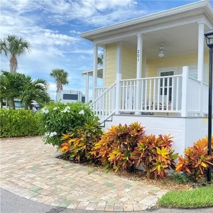 Image 2 - 667 Northeast Portside Drive, Ocean Breeze, Martin County, FL 34957, USA - House for rent