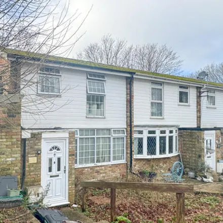 Buy this 3 bed house on Maybrook Gardens in High Wycombe, HP13 6PJ