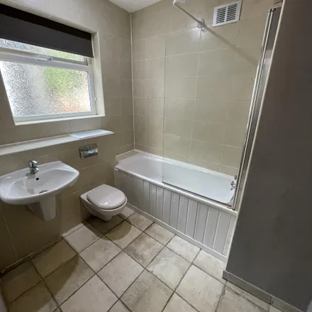 Image 6 - 398 Ecclesall Road, Sheffield, S11 8PG, United Kingdom - Apartment for rent