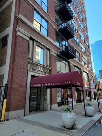 Rent this 2 bed condo on Harrison Street Lofts in 80 West Harrison Street, Chicago
