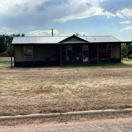 Image 4 - 808 East McArthur Street, Rotan, Fisher County, TX 79546, USA - Apartment for sale