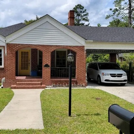 Buy this 2 bed house on 807 Fern St in Waycross, Georgia