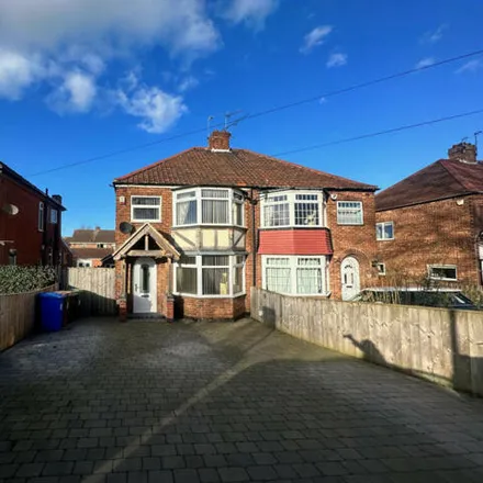 Buy this 3 bed duplex on Anlaby Hull Road in Hull Road, Anlaby