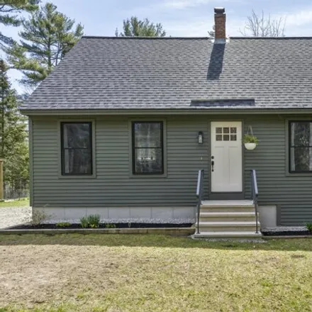 Buy this 3 bed house on 100 Baker Road in Freeport, ME 04032