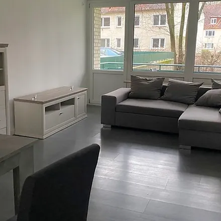 Rent this 2 bed apartment on Dallbregenstieg 12 in 22523 Hamburg, Germany