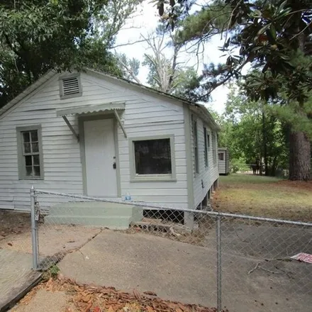 Buy this 1 bed house on 5173 Julia Street in Huntsville, TX 77320