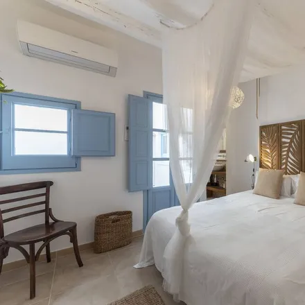 Rent this 3 bed house on Sitges in Avinguda de les Flors, 08870 Sitges