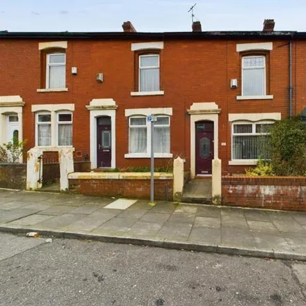 Buy this 3 bed townhouse on Lynthorpe Road in Blackburn, BB2 3PB