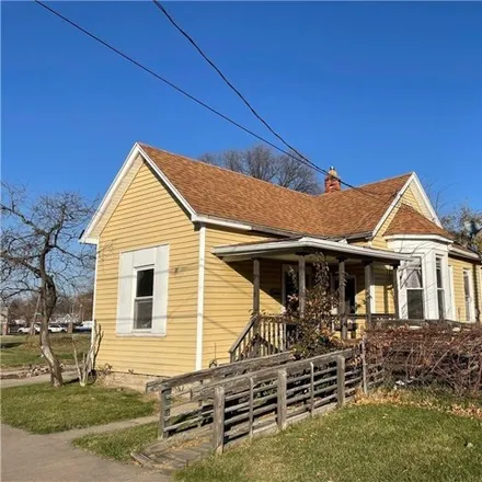 Buy this 1 bed house on 2260 Kent Street in Toledo, OH 43620