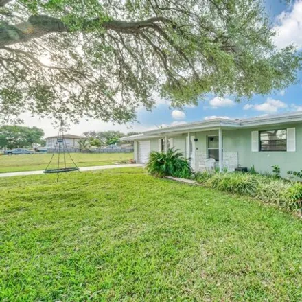 Image 7 - unnamed road, Fort Pierce Shores, Saint Lucie County, FL 34949, USA - House for sale
