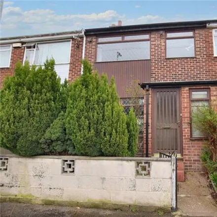 Buy this 3 bed townhouse on Model Avenue in Leeds, LS12 2BW