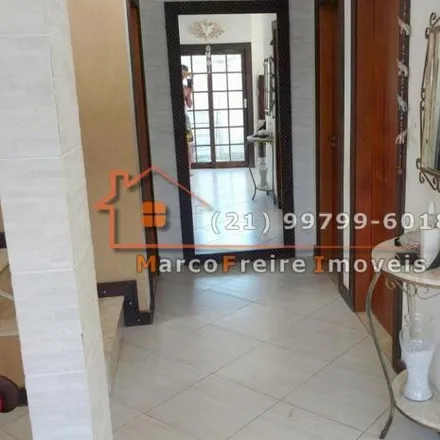 Buy this 3 bed house on Rua Jornalista Sidney Correa in Piratininga, Niterói - RJ