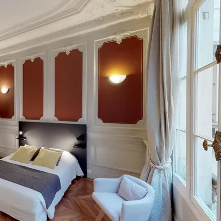 Rent this 5 bed room on 4 Rue Pierre Semard in 75009 Paris, France