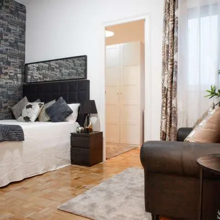 Rent this 2 bed apartment on Calle de Jesús y María in 20, 28012 Madrid