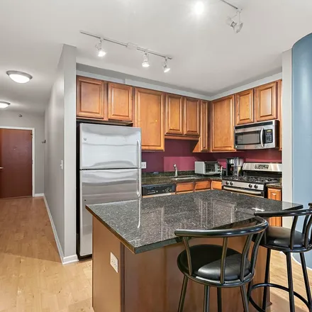 Rent this 2 bed apartment on CTA State Substation in 1235 South State Street, Chicago