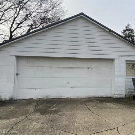 Image 4 - Sheridan & Pointview, Pointview Avenue, Youngstown, OH 44502, USA - House for sale