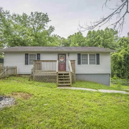 Buy this 2 bed house on 227 Jackson Dr in Harriman, Tennessee