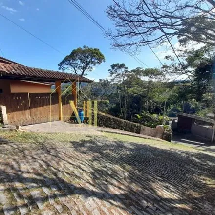 Image 2 - Rua Doutor Henrique Castrioto, Castelânea, Petrópolis - RJ, 25640-511, Brazil - House for sale