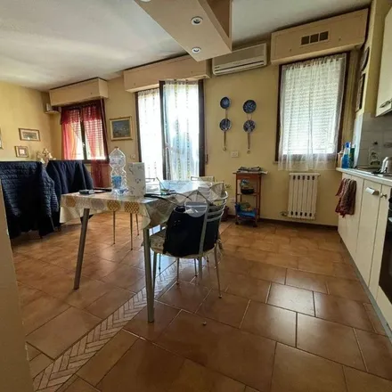 Image 4 - Via Ghiarettolo, 19038 Sarzana SP, Italy - Apartment for rent