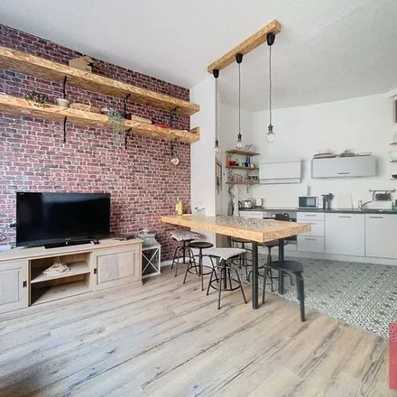 Rent this 5 bed apartment on Rue Maria Malibran - Maria Malibranstraat 31 in 1050 Ixelles - Elsene, Belgium