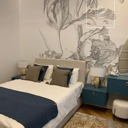 Rent this 4 bed apartment on ECE irodaház in Budapest, Bajcsy-Zsilinszky út 12