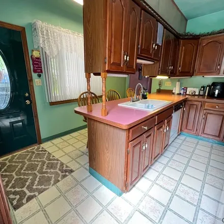 Image 9 - 201 Brallier Place, Cambria City, Johnstown, PA 15906, USA - House for sale