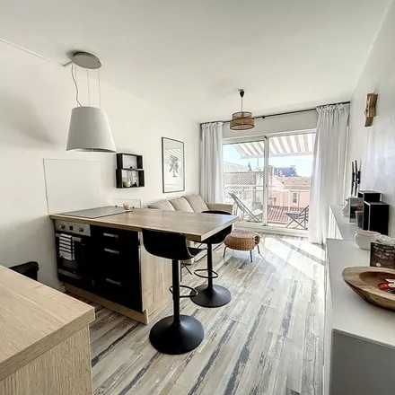 Rent this 1 bed apartment on Silos Cavac in Rue du Lof, 85100 Les Sables-d'Olonne