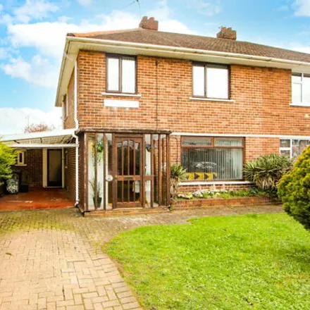 Buy this 3 bed duplex on Aintree Avenue in Doncaster, DN4 6HQ