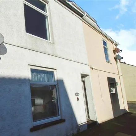 Buy this 3 bed townhouse on 32 Wellington Street in Torpoint, PL11 2DF