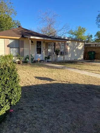 Buy this 3 bed house on 1926 Coleman Street in San Angelo, TX 76901