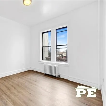 Image 6 - 182 17th St, Brooklyn, New York, 11215 - House for sale