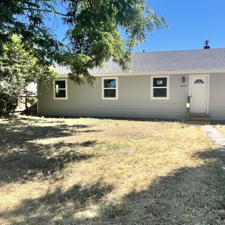 Buy this 3 bed house on 3641 Altamont Drive in Klamath Falls, OR 97603